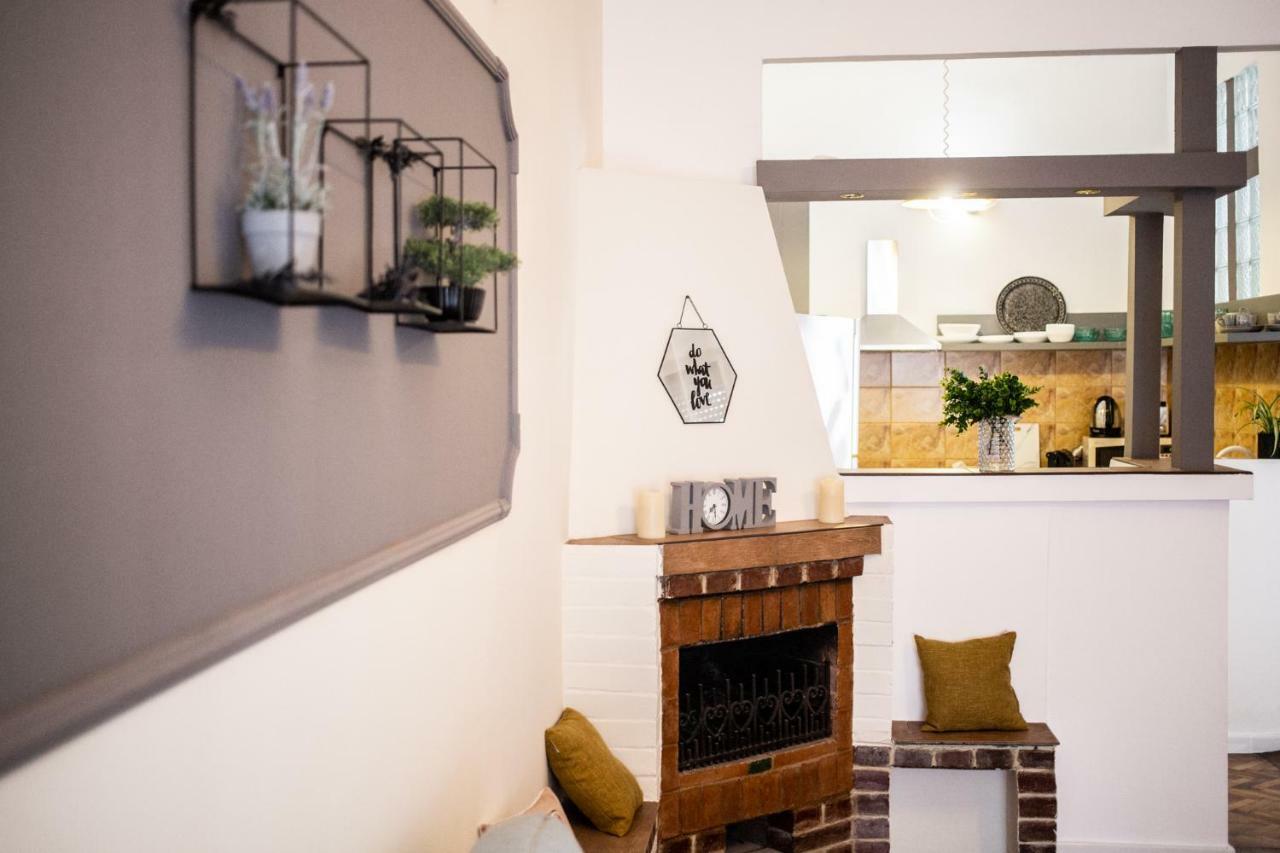 Art Downtown Alecsandri St Luxury Apartment Oradea Zewnętrze zdjęcie