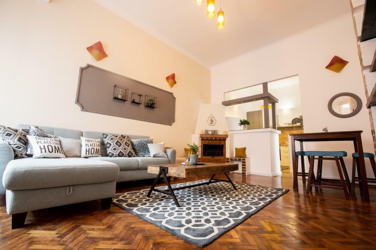 Art Downtown Alecsandri St Luxury Apartment Oradea Zewnętrze zdjęcie